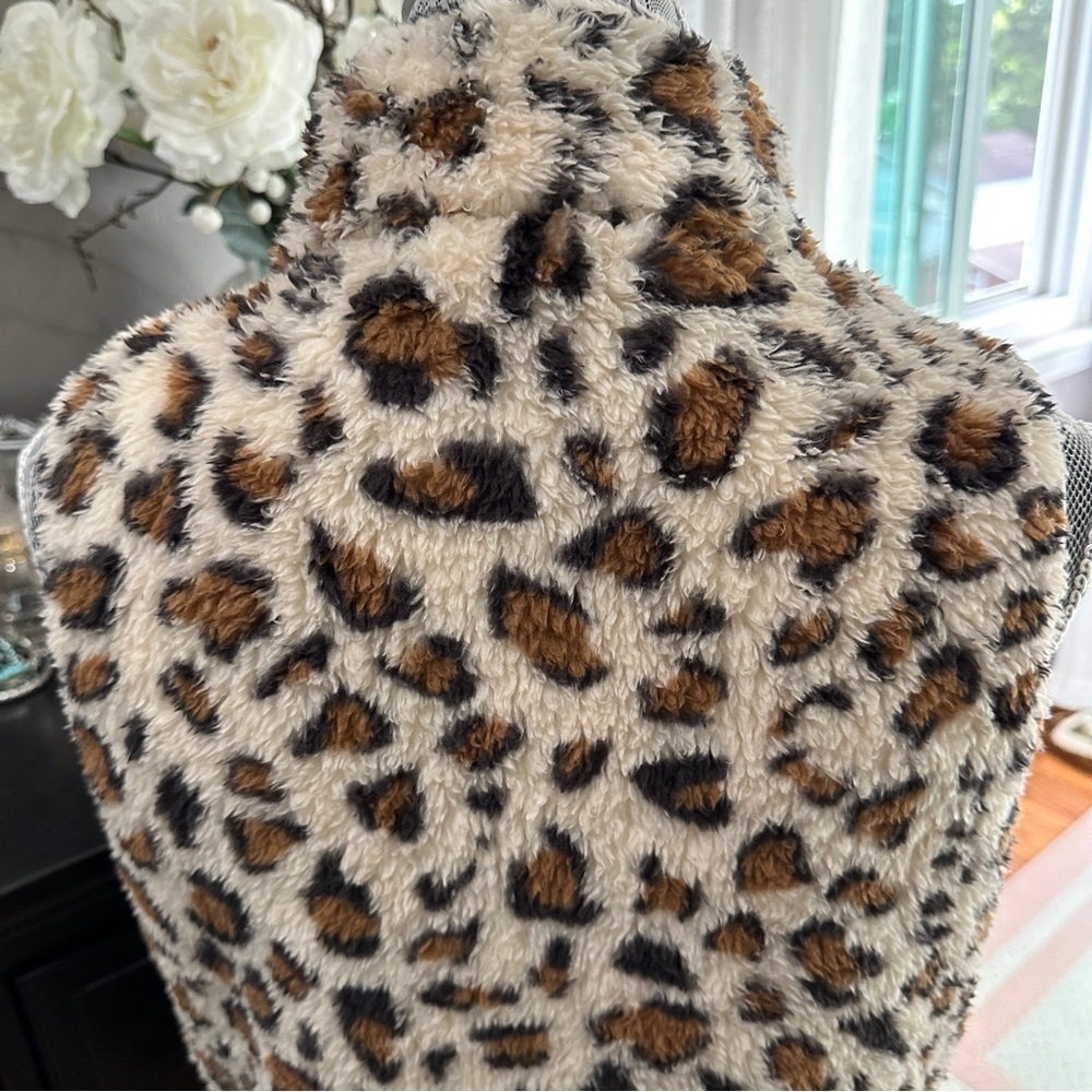 Lomon Leopard Print Faux Fur Fuzzy Zip Vest – Size Medium - Picture 15 of 16